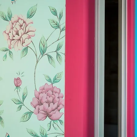 Le Baluchon Cafe-couchette Hostel *